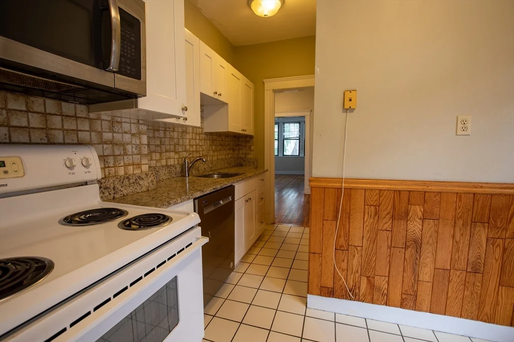 153 Strathmore Rd, Brighton