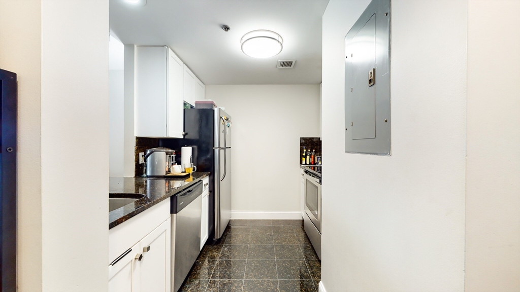 8-10 Museum Way, East Cambridge