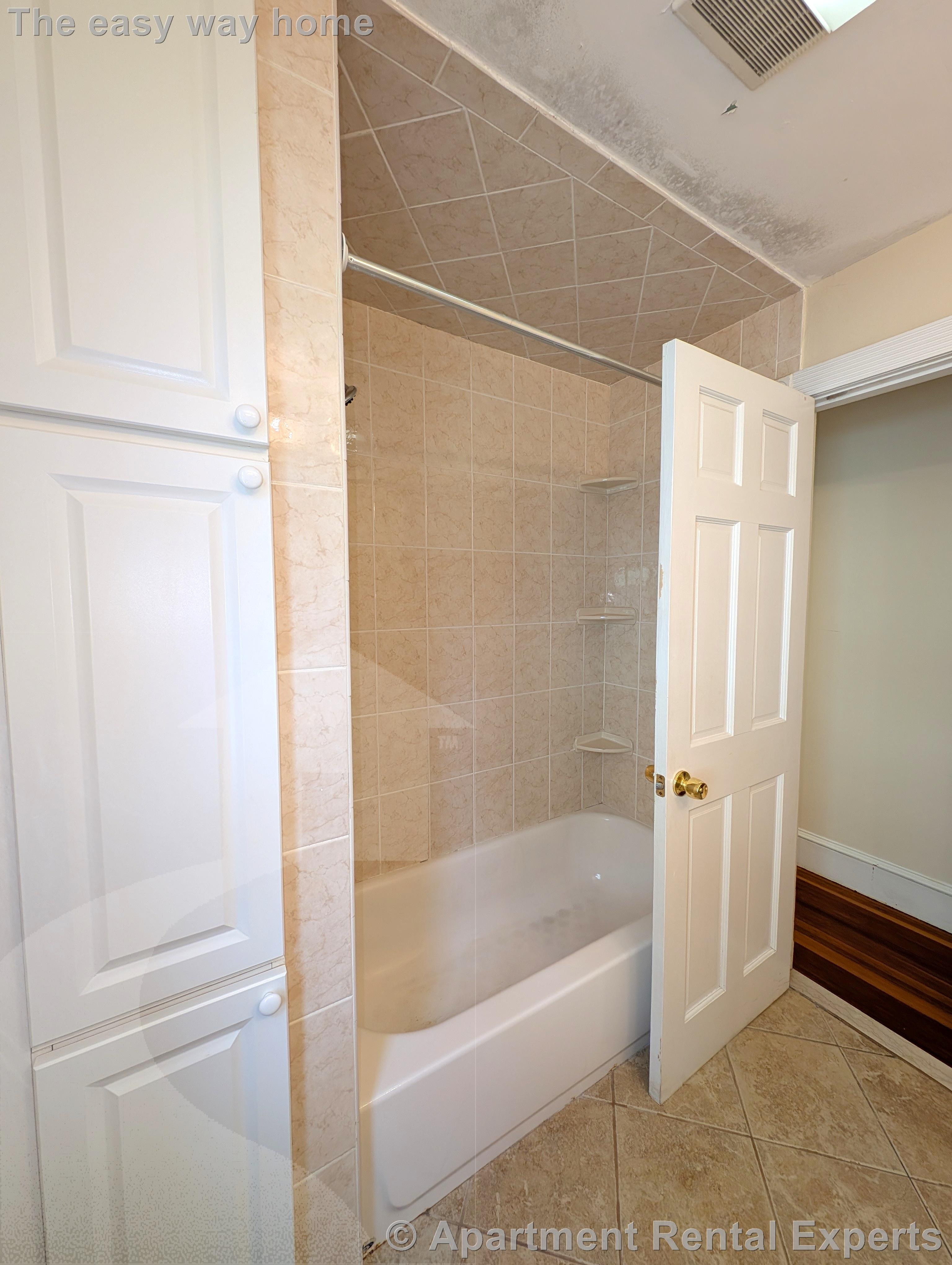 179 College Ave, Davis Square