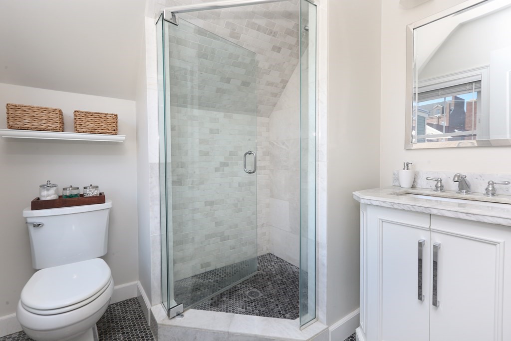 436 West Fourth St, South Boston