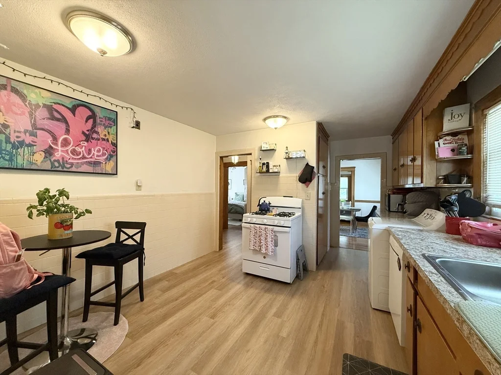 91 Shore Dr, Ten Hills