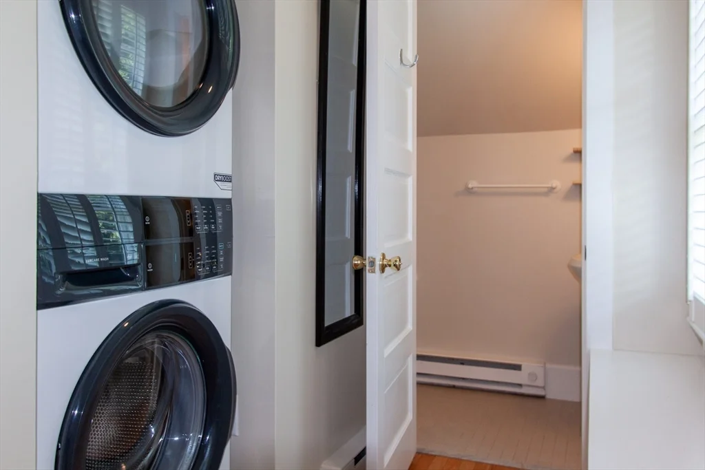 17 Atlantic Ave, Cohasset