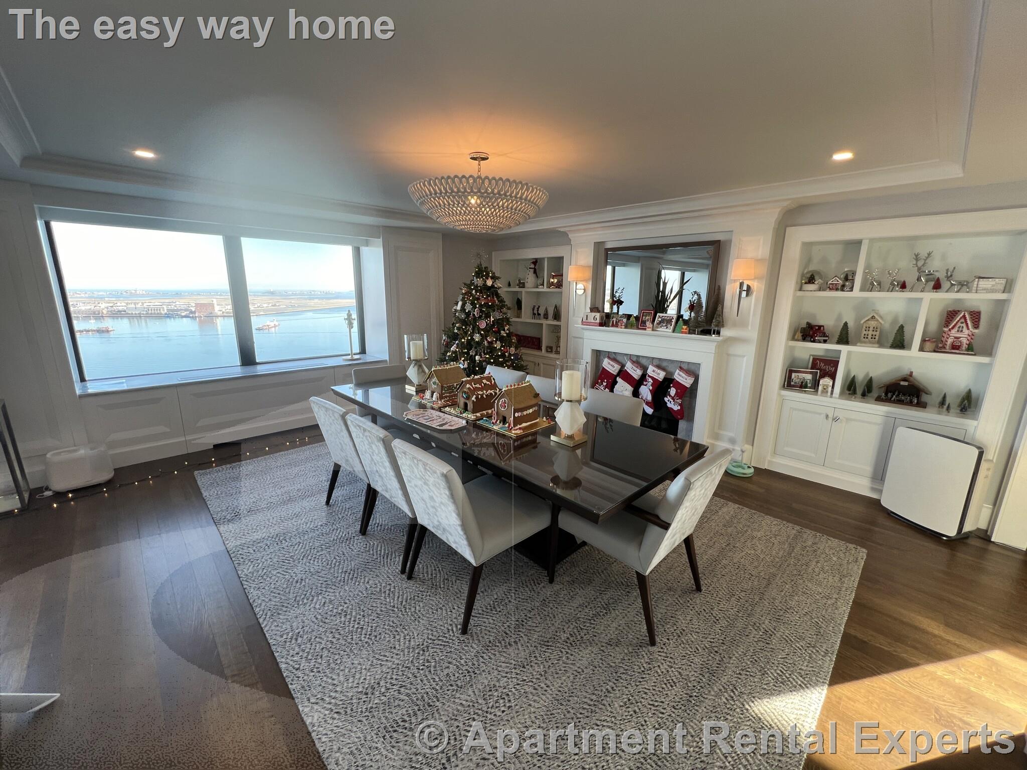 85 East India Row, Downtown