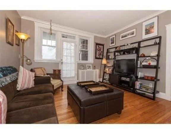 2035 Commonwealth Ave, Brighton