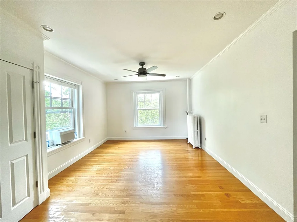 55 Magazine St, Central Square