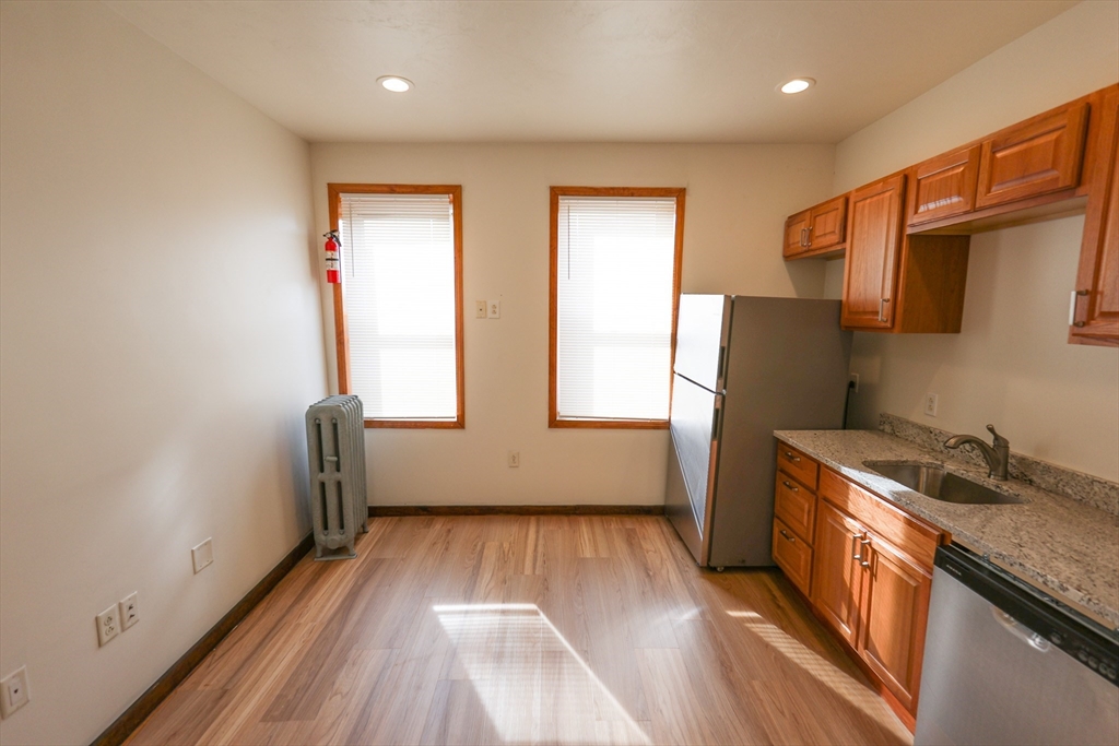 100 Seaver St, Roxbury