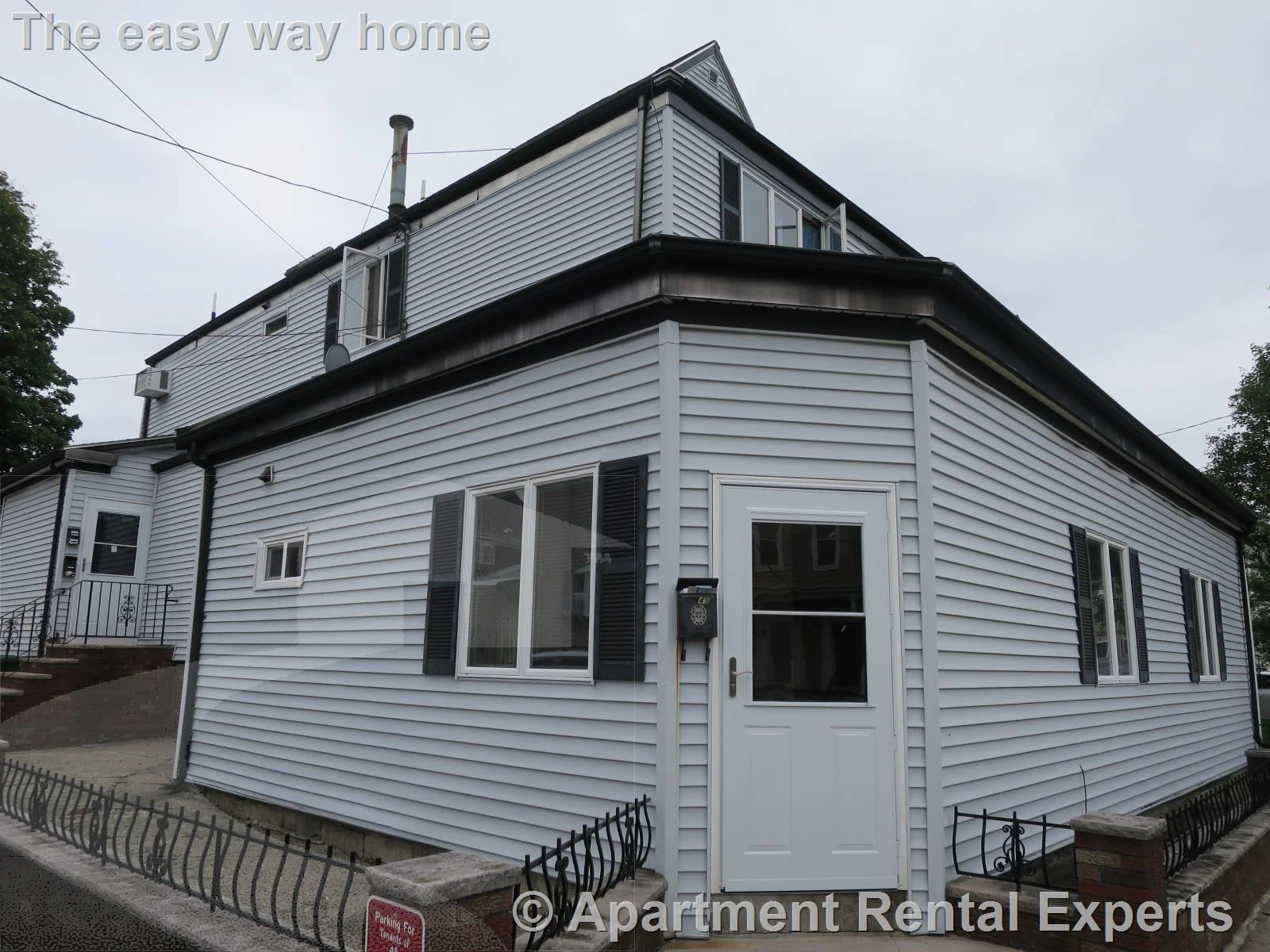 45 Winchester St, Tufts