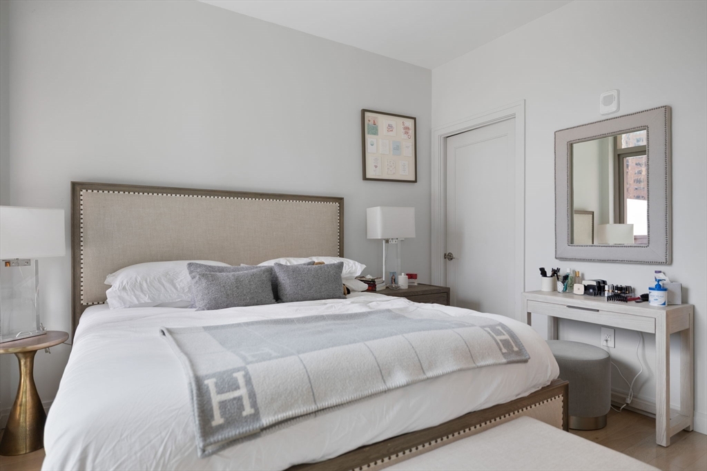 135 Seaport Blvd, Seaport District