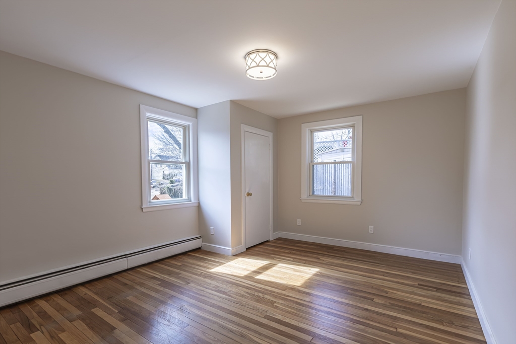 270 Cross St, Winchester