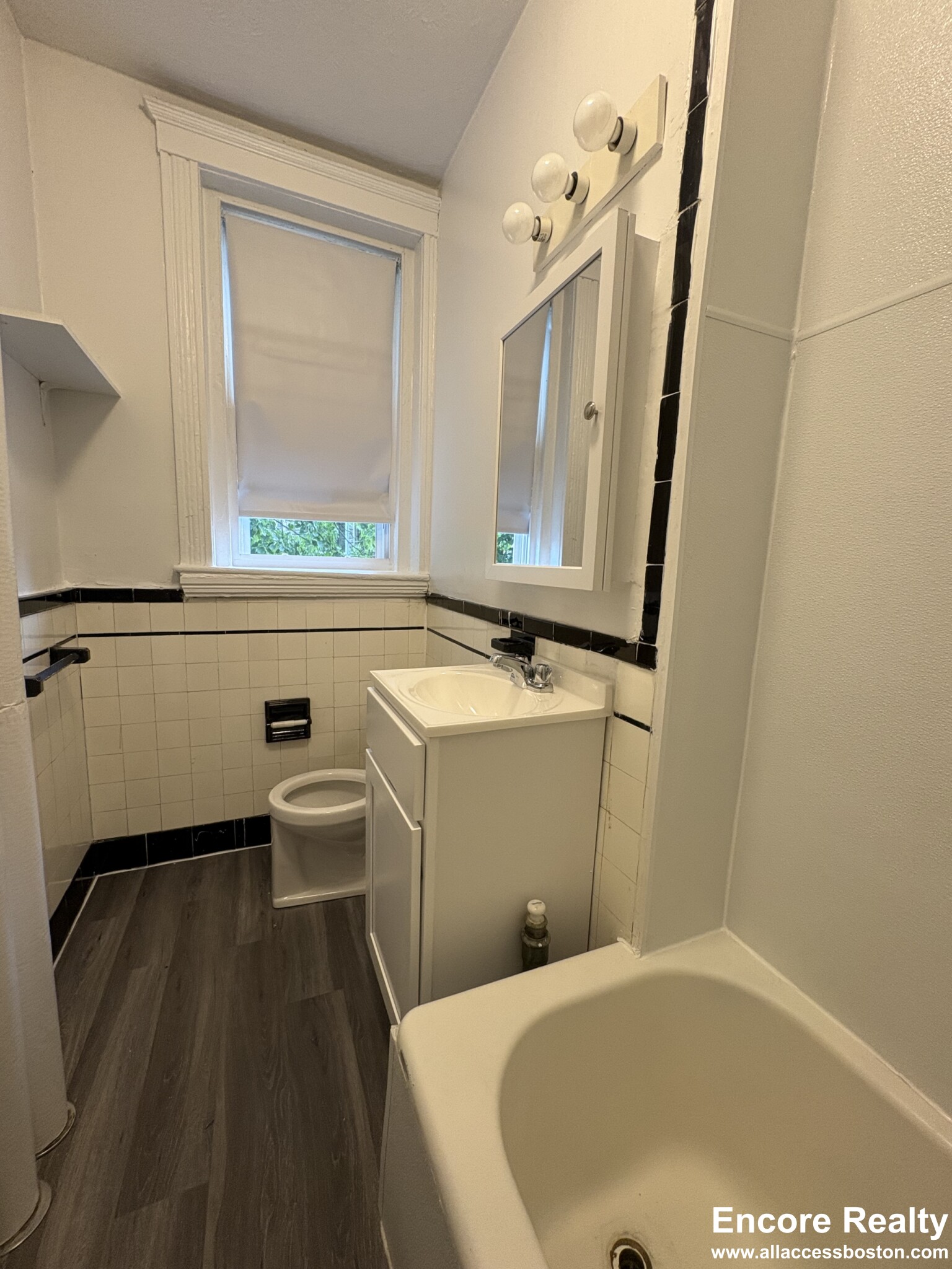 1820 Commonwealth Ave, Brighton