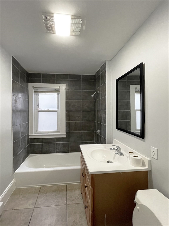 53 Aspinwall Rd, Dorchester