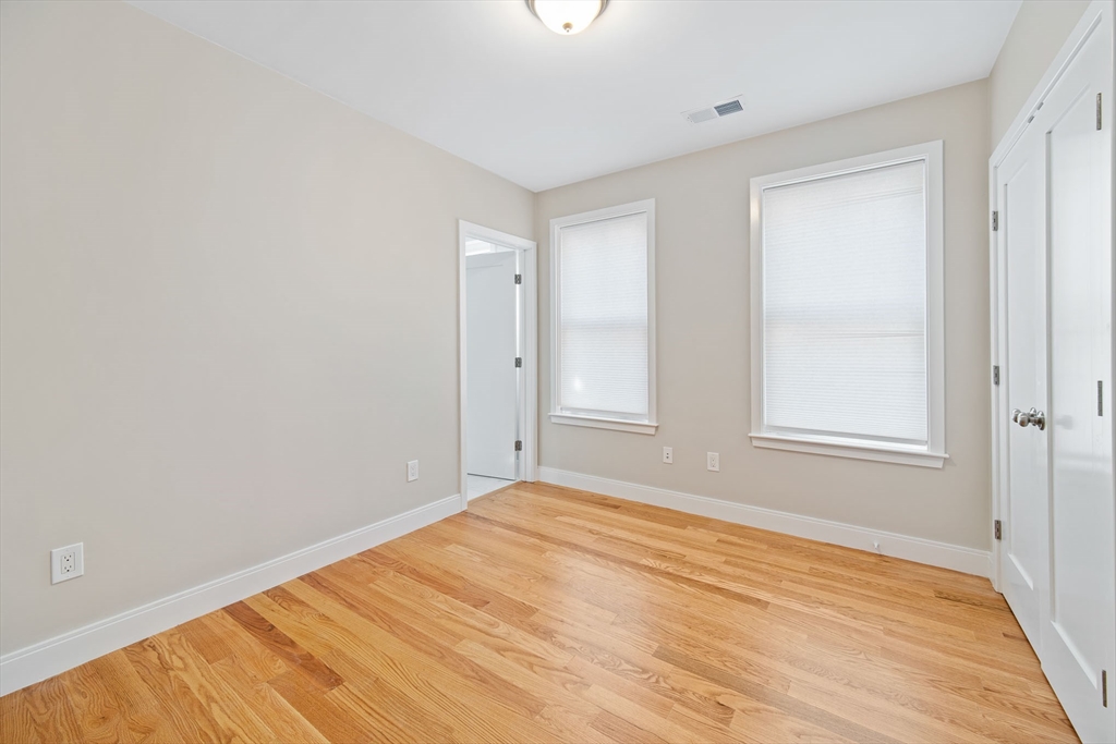 2-4 Hecla, Dorchester