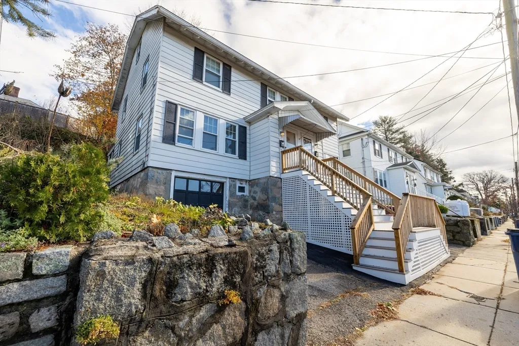 22 Potomac St, West Roxbury