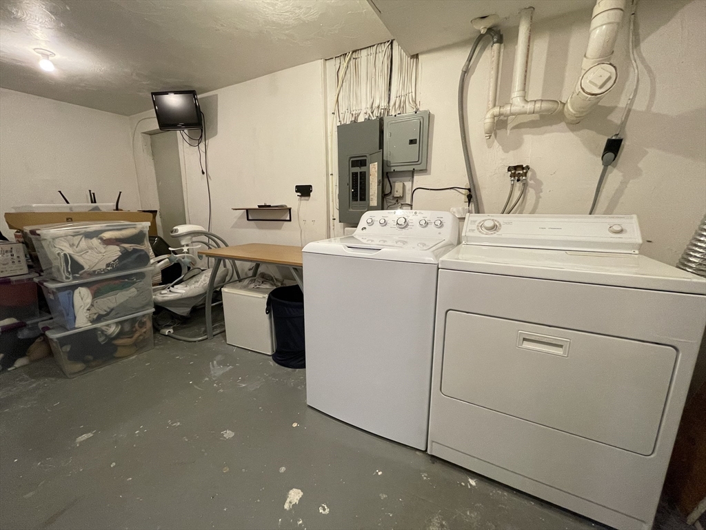 4 Erick Rd, Mansfield