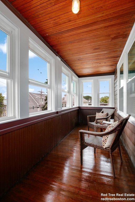 29 Strathmore Rd, Medford