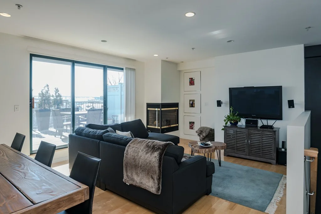 210 Broadway, Everett