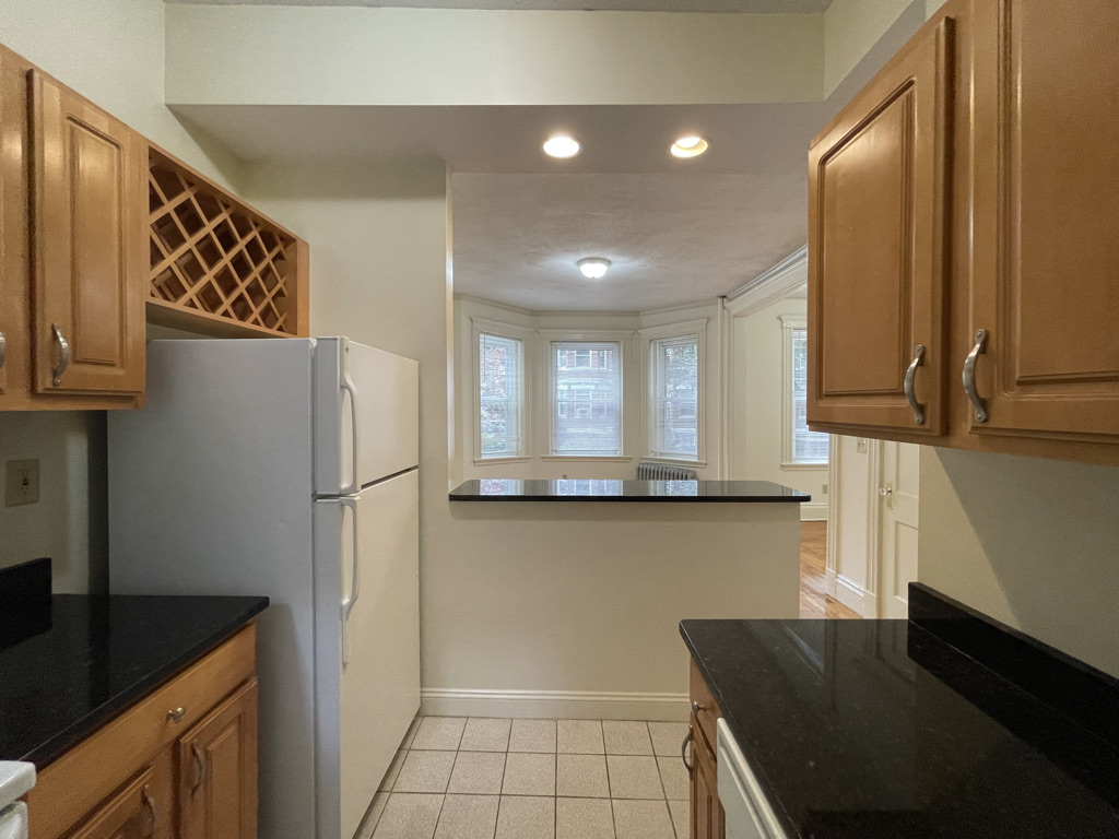 1 bed, 1 bath apartment for rent at 15 Queensberry St Unit 5F, Fenway — photo 5 of 7