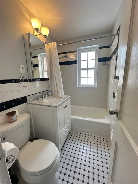 33 Lennon Ct, South Boston