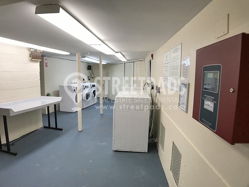 1539 Beacon St, Griggs Park