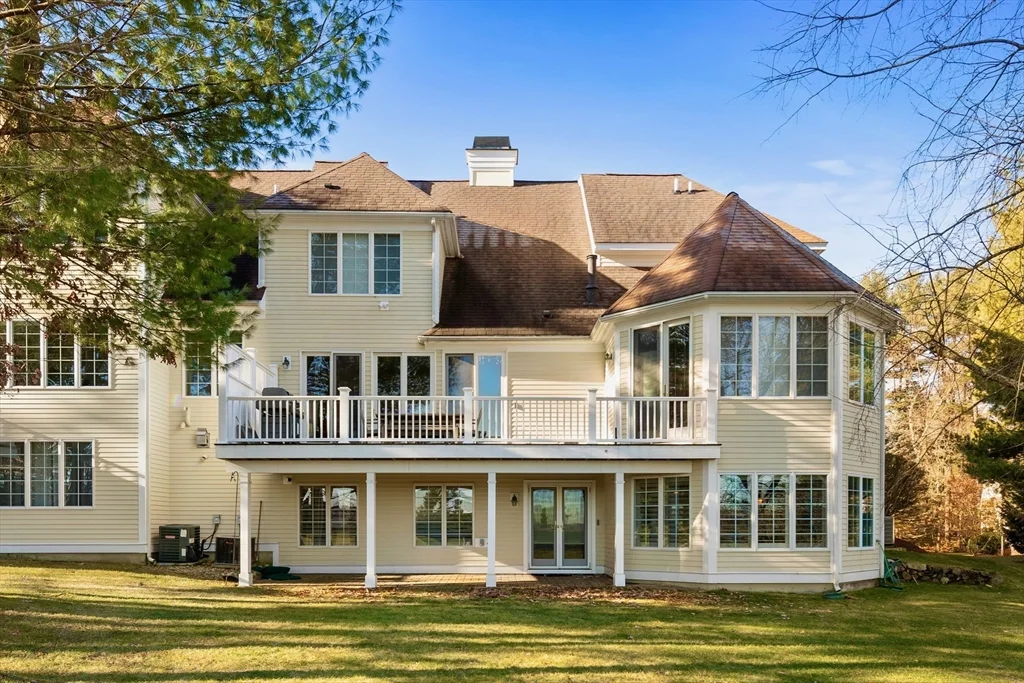 7 Bobby Jones Dr, Andover