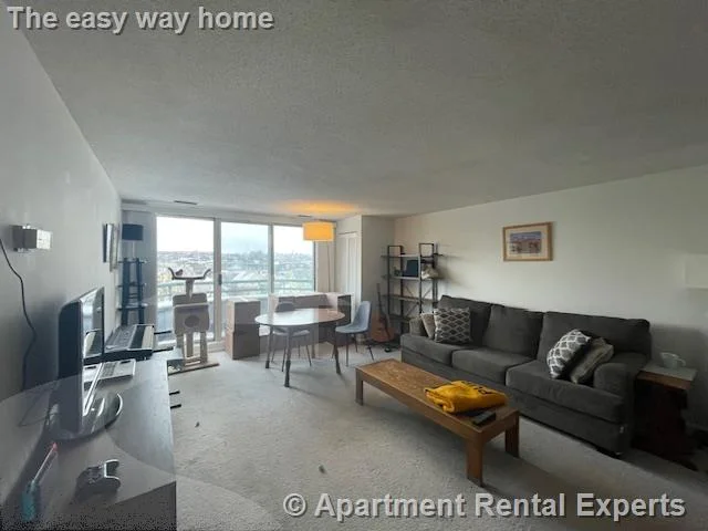 175 Beacon St, Ward Two