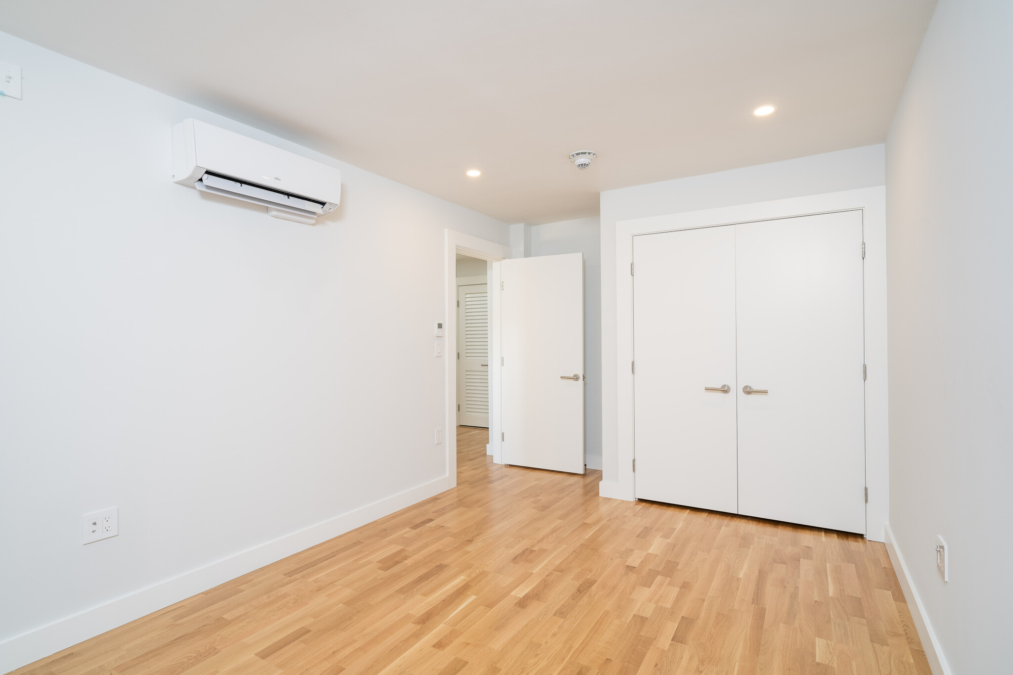 1410 Columbia Rd, South Boston