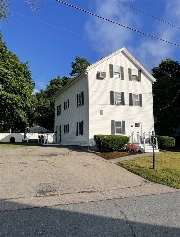 44 Prospect St, North Attleboro