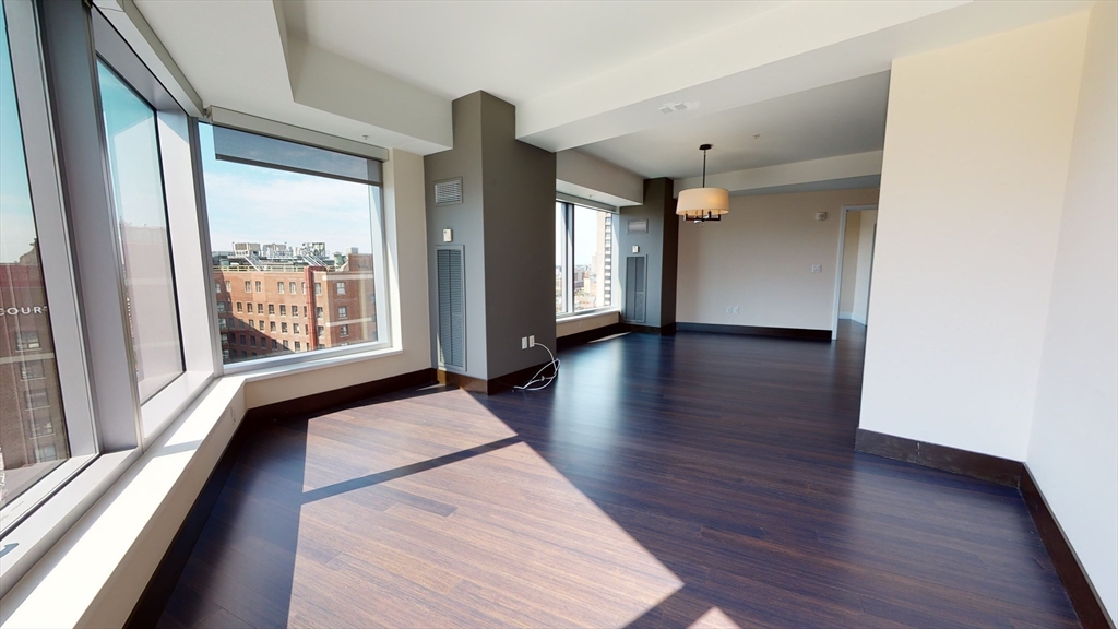 110 Stuart St, Downtown