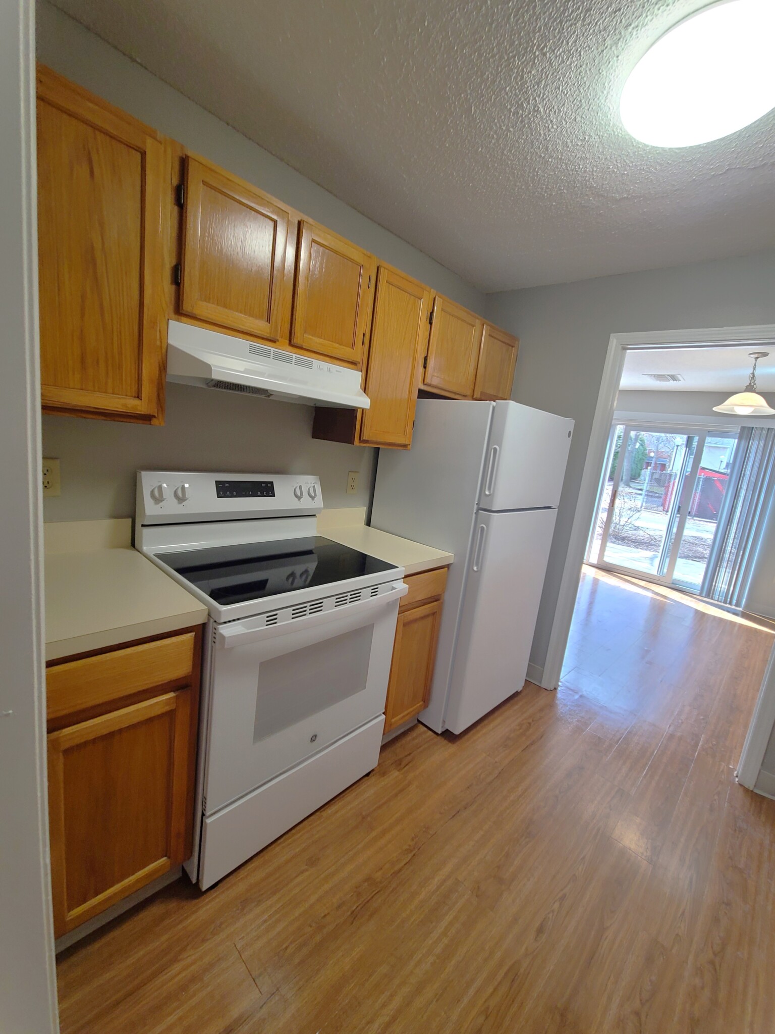 32 South Point Dr, Dorchester