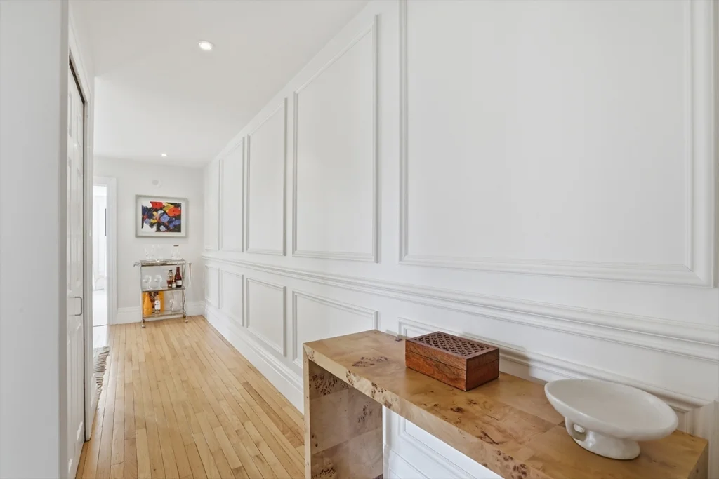 390 Commonwealth Ave, Back Bay