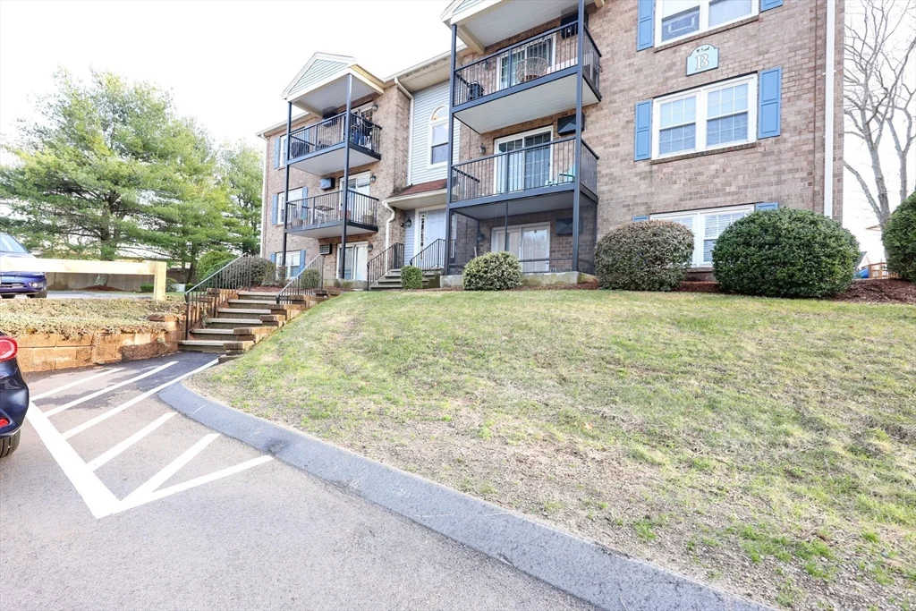 610 S Franklin St, Holbrook