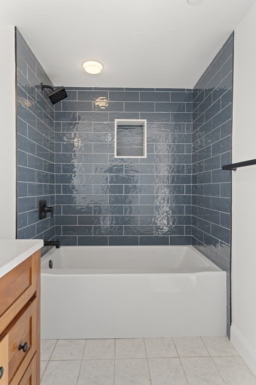 881 E 1st, South Boston