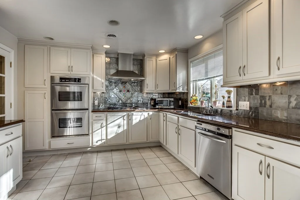 11 Beethoven Ave, Waban