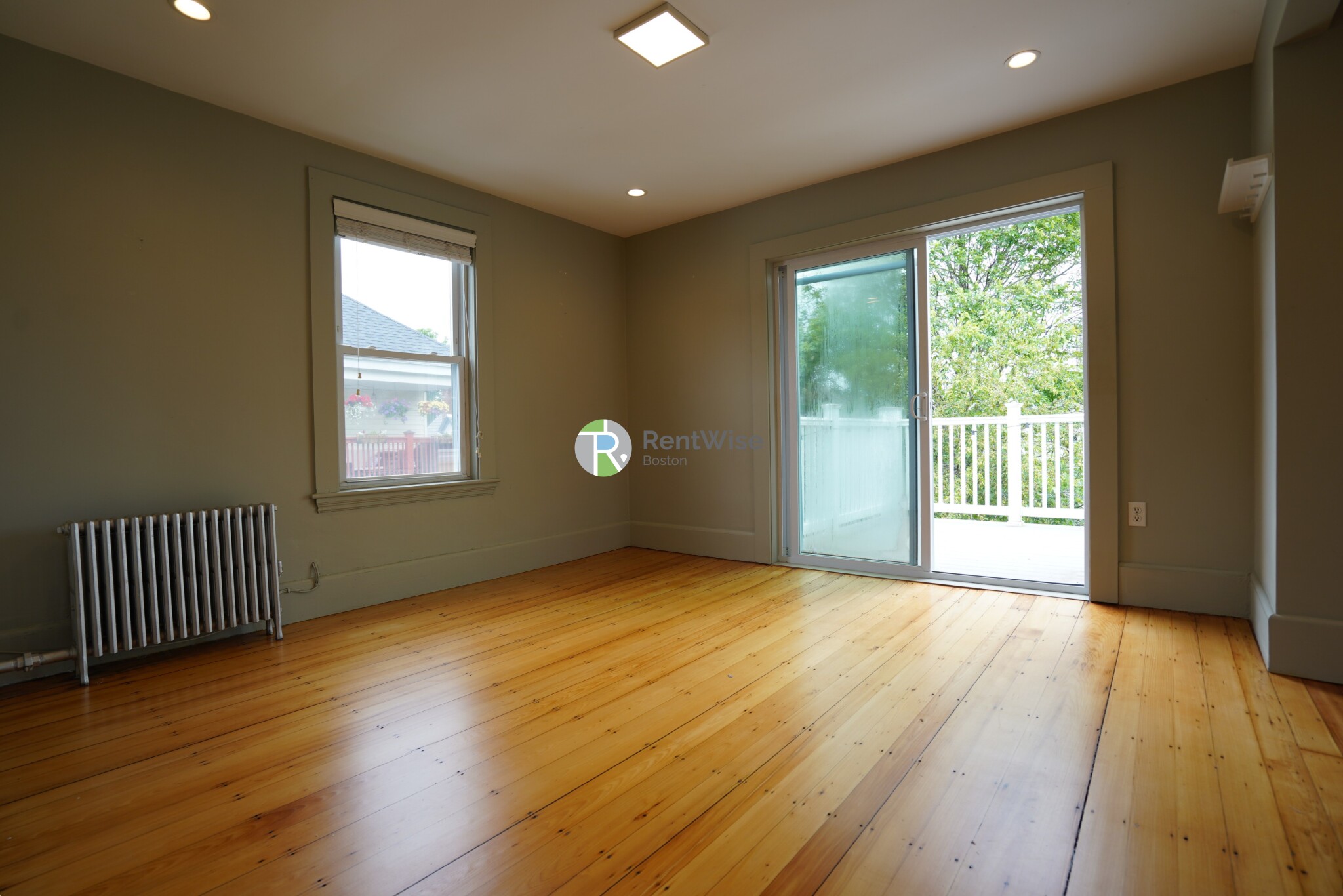 21 Plainfield St, Jamaica Plain