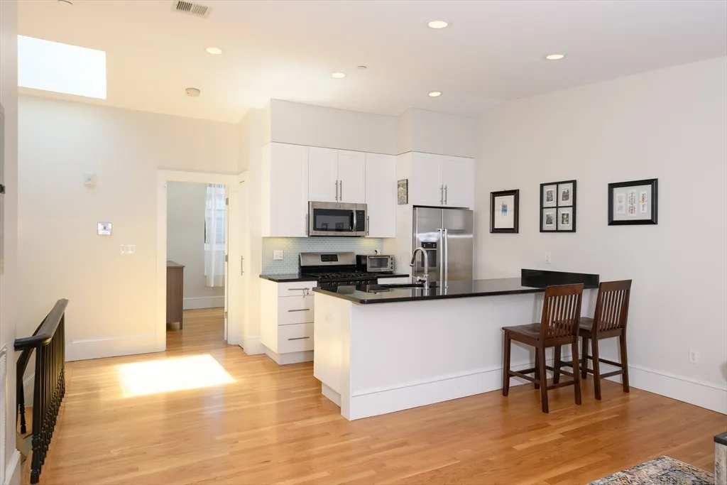 87 Third St, East Cambridge