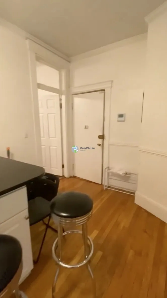 26 Hemenway St, Fenway