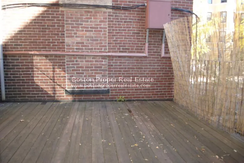 160 Saint Botolph St, Back Bay