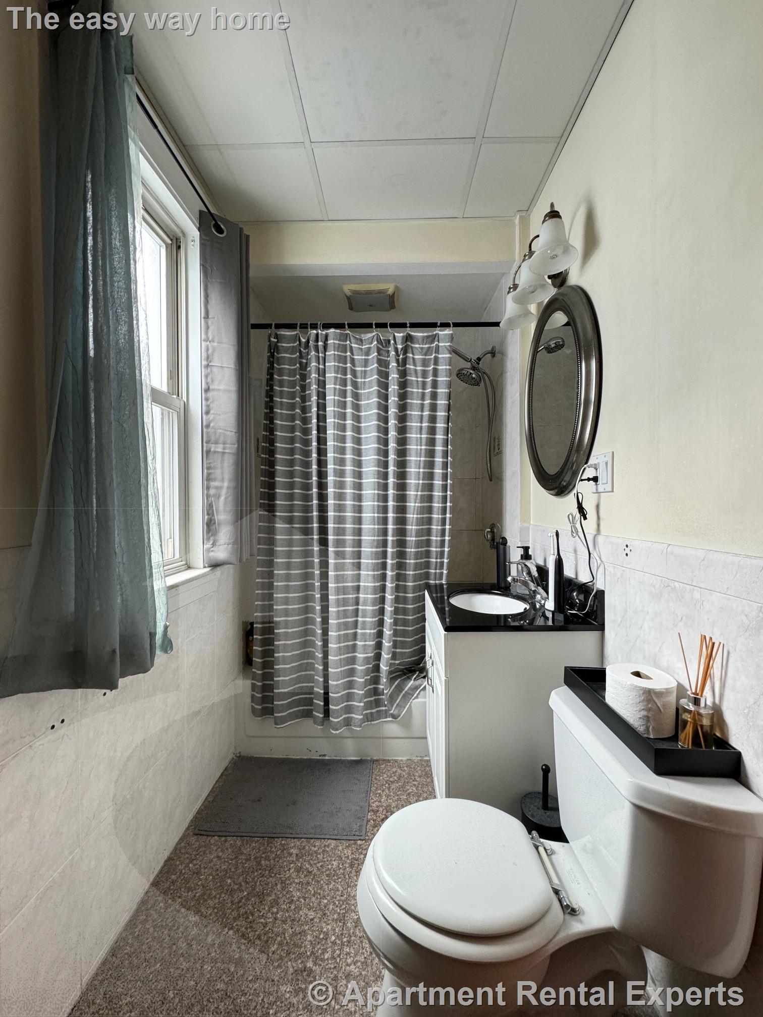 33-35 Magnus Ave, Ward Two