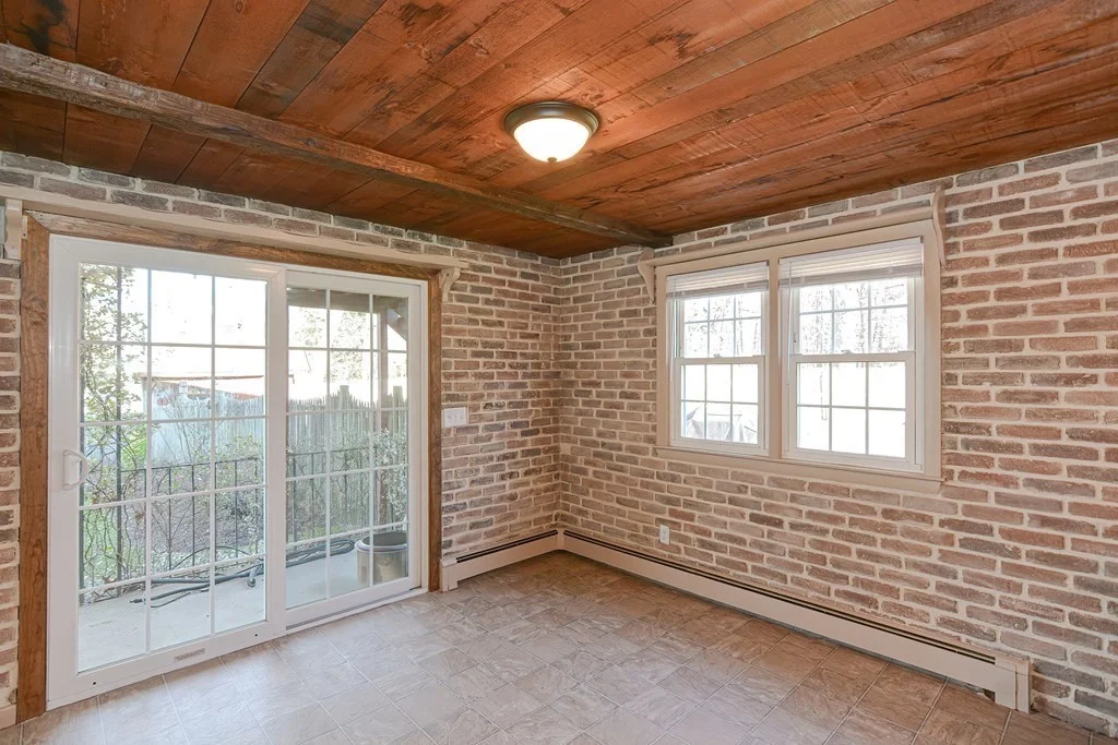 110 Oswego, Bellingham