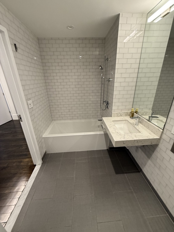 190 High St, Waterfront