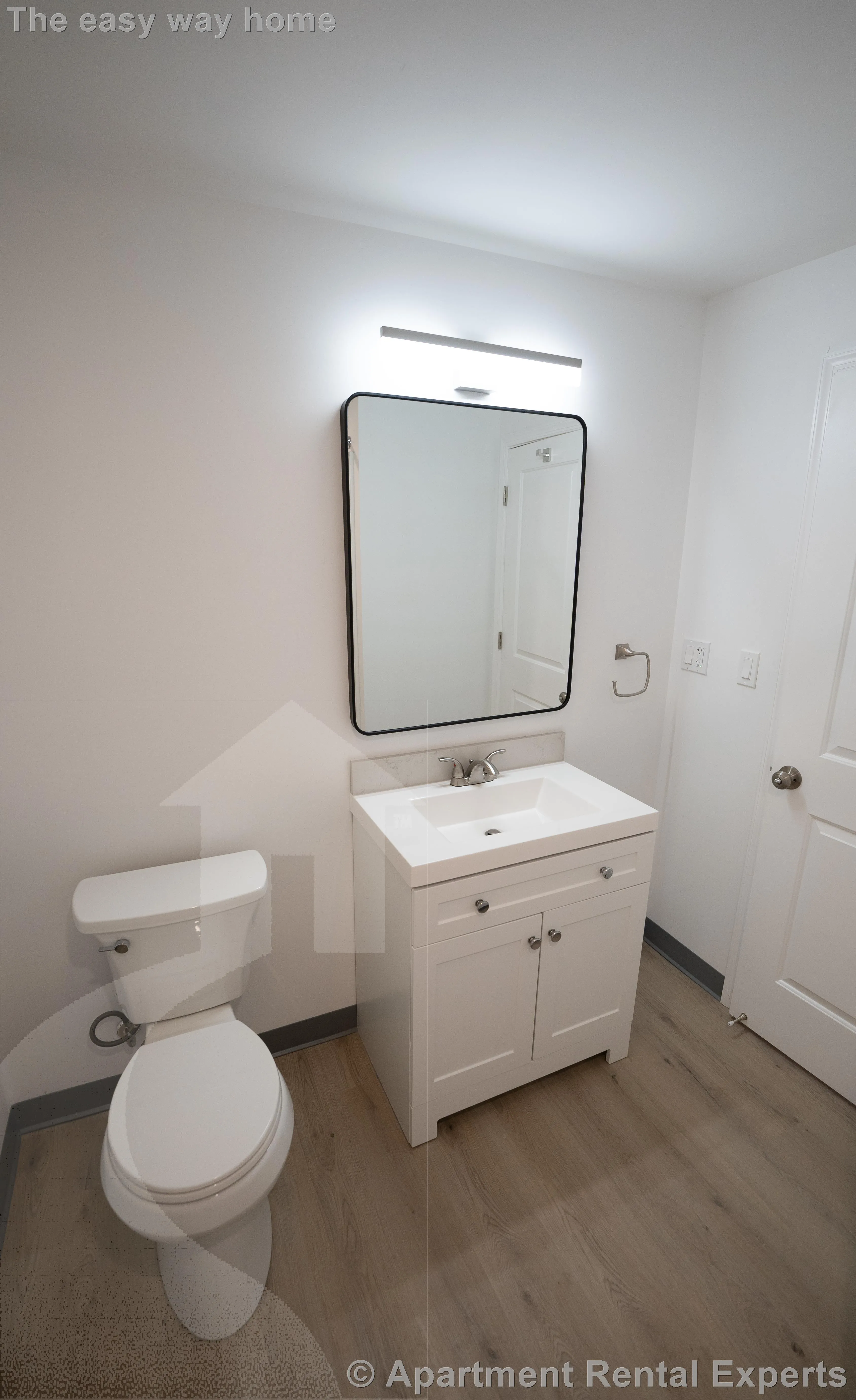 301-303 Boston Ave, Tufts