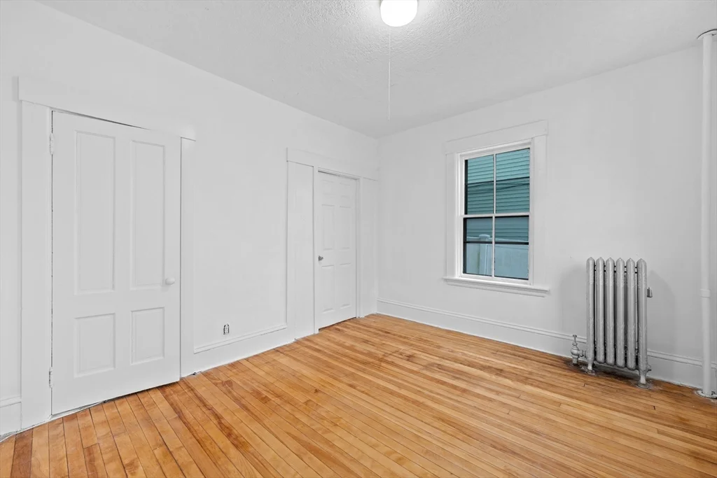 20 Temple St, Fitchburg