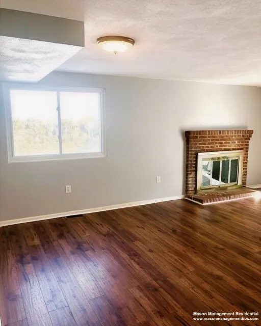 3 Circuit Ln, Watertown