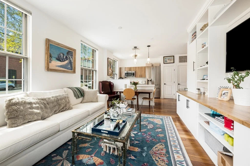 45 1st Ave, Charlestown
