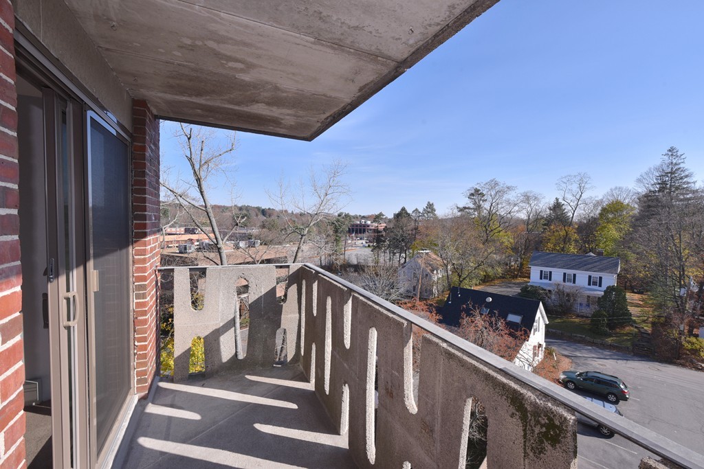 10 Main St, Framingham