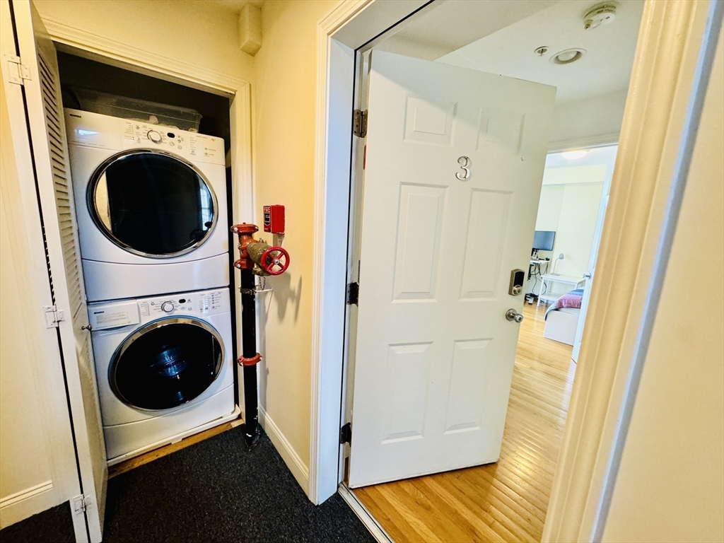 32 Parker St, Charlestown