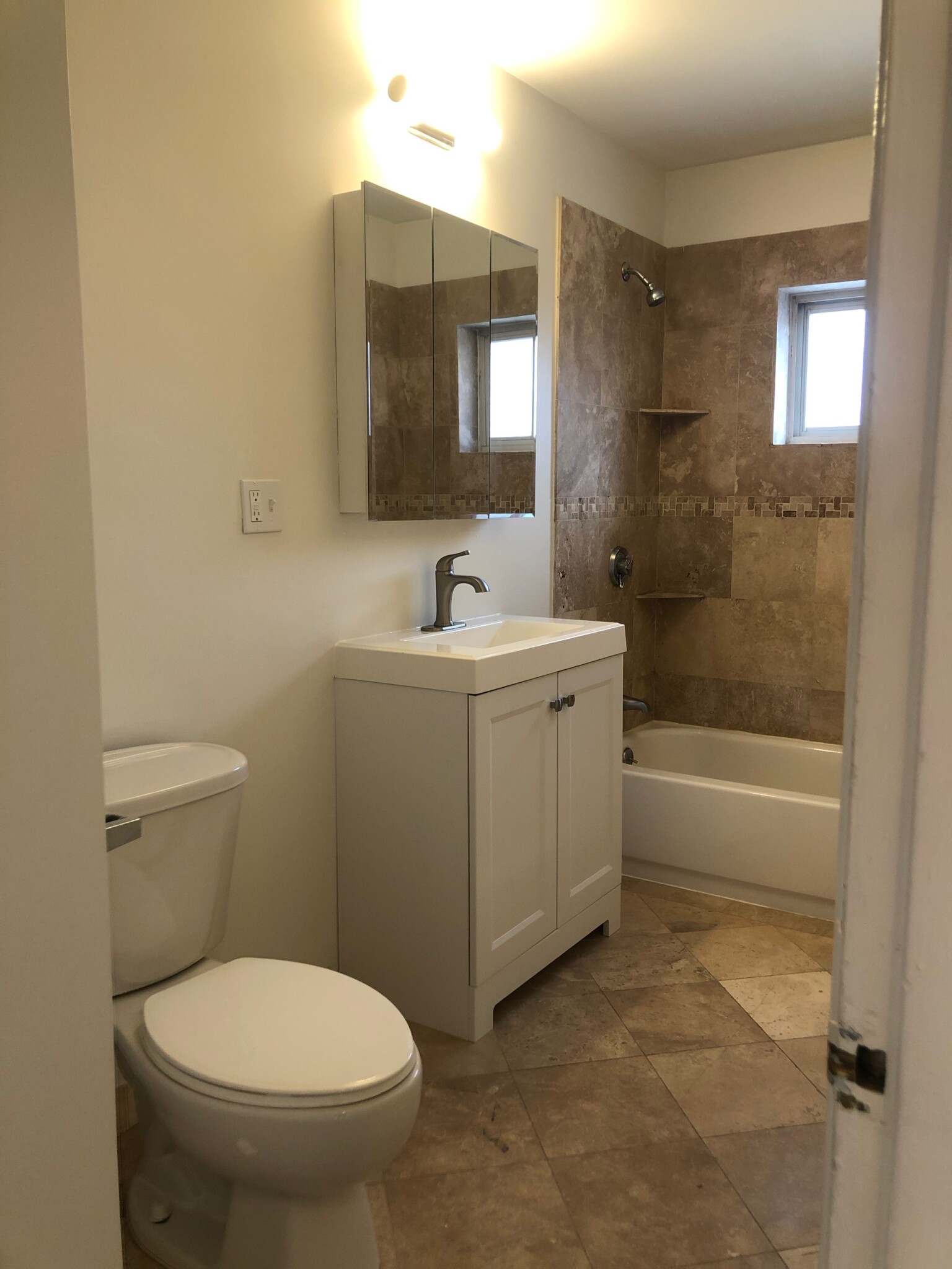 2 bed, 1 bath apartment for rent at 63 Selkirk Rd Unit 3., Brighton — photo 3 of 3