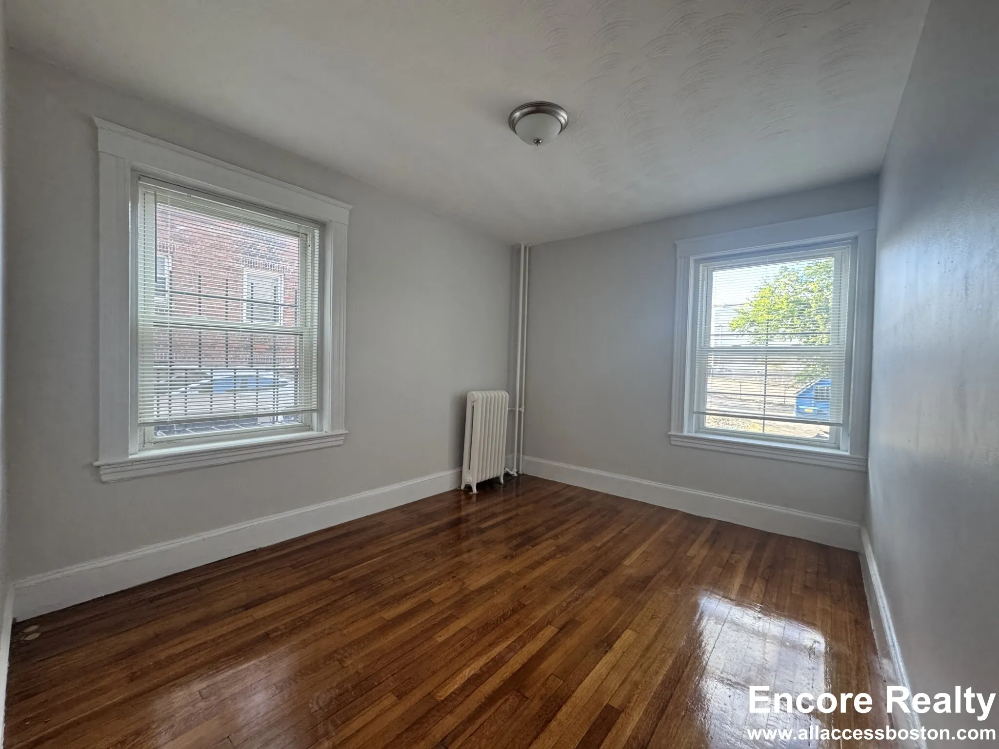 1615 Commonwealth Ave, Brighton