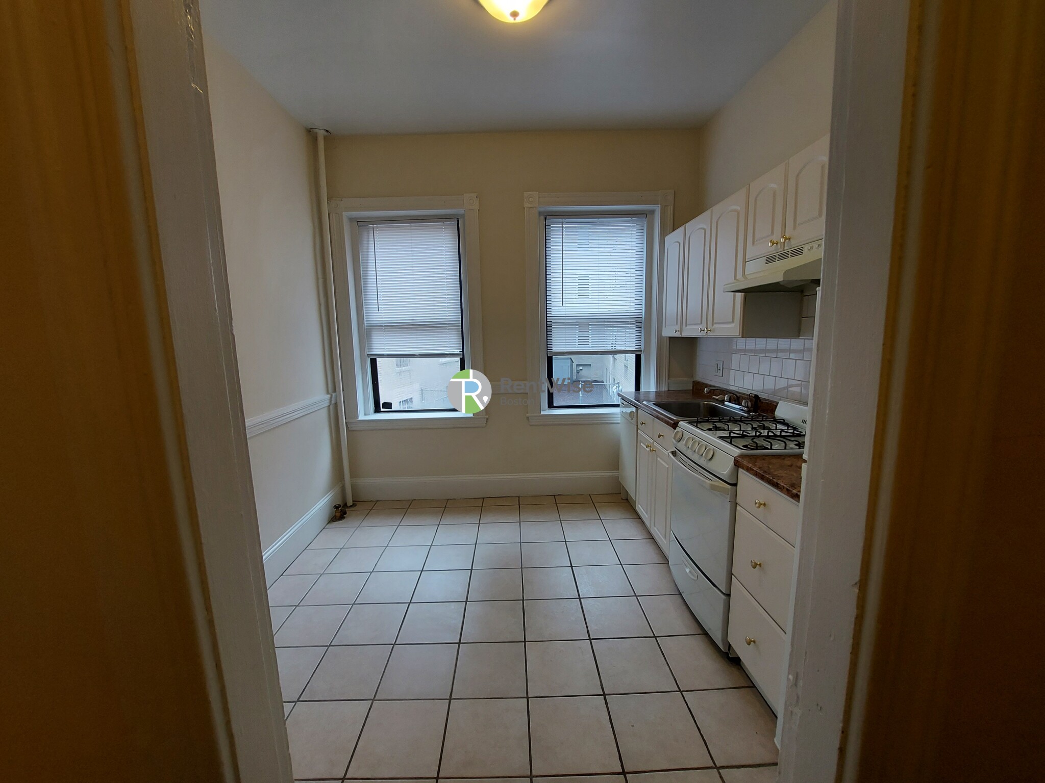 56 Gardner St, Allston