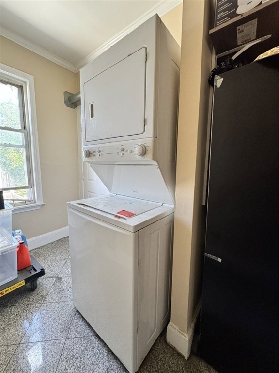 47 Dalrymple St, Jamaica Plain